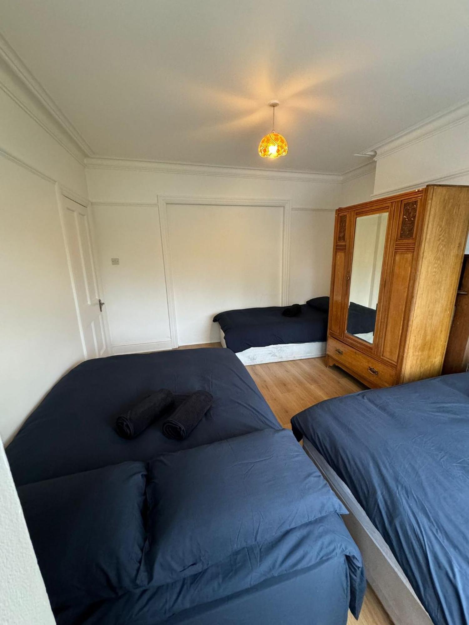 Big Family Room In Room At 2 Iveragh Rd-4 Dublin Dış mekan fotoğraf